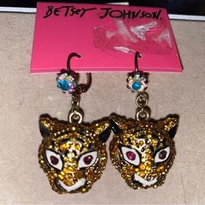 Nwt Betsy Johnson tiger bling earrings